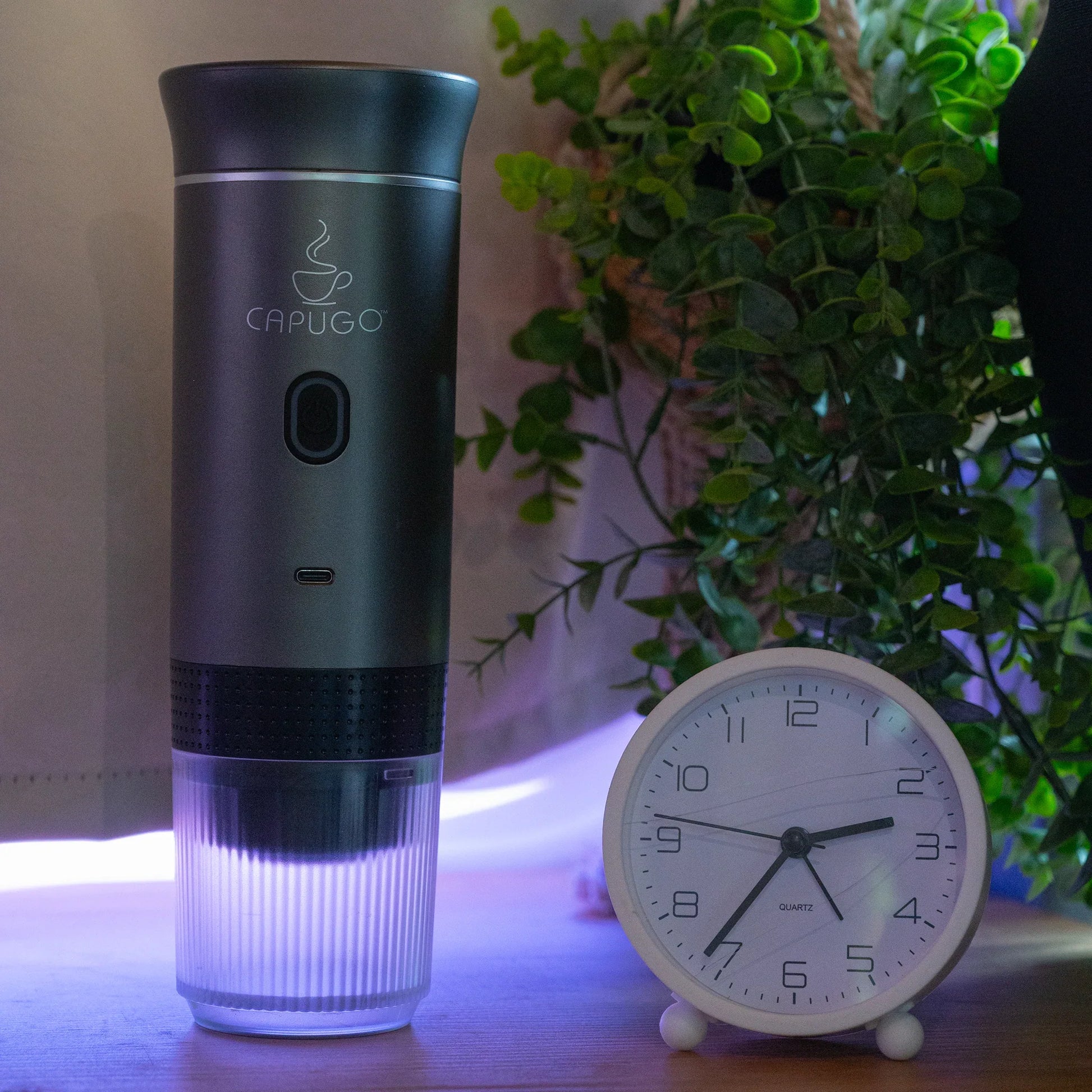 Portable Coffee Machine Capugo in Living Room